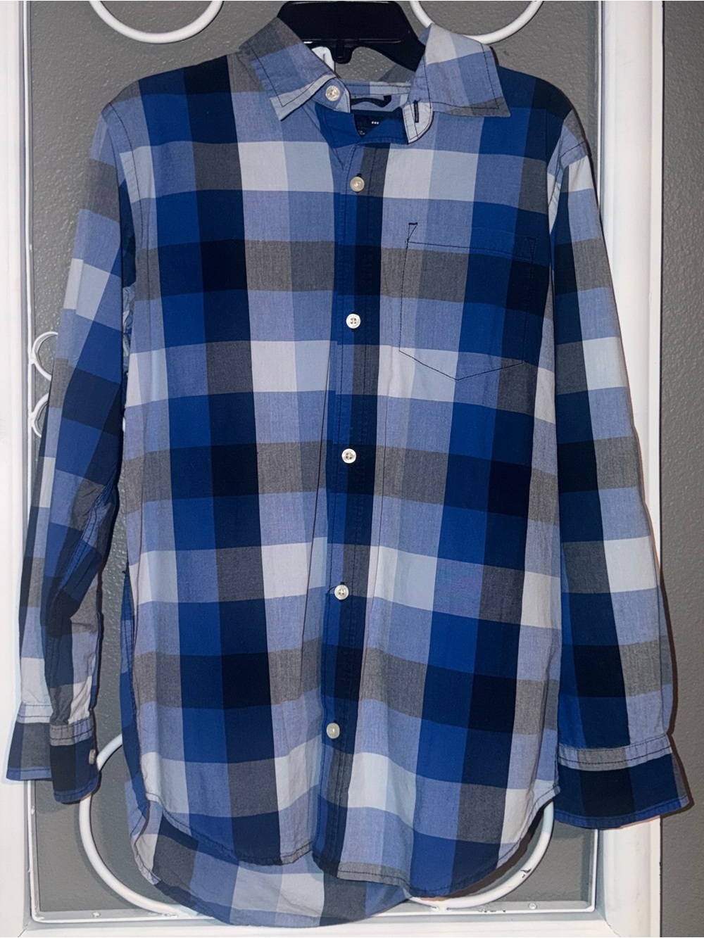 GAP Men's Blue and Navy Plaid Button-Down Shirt